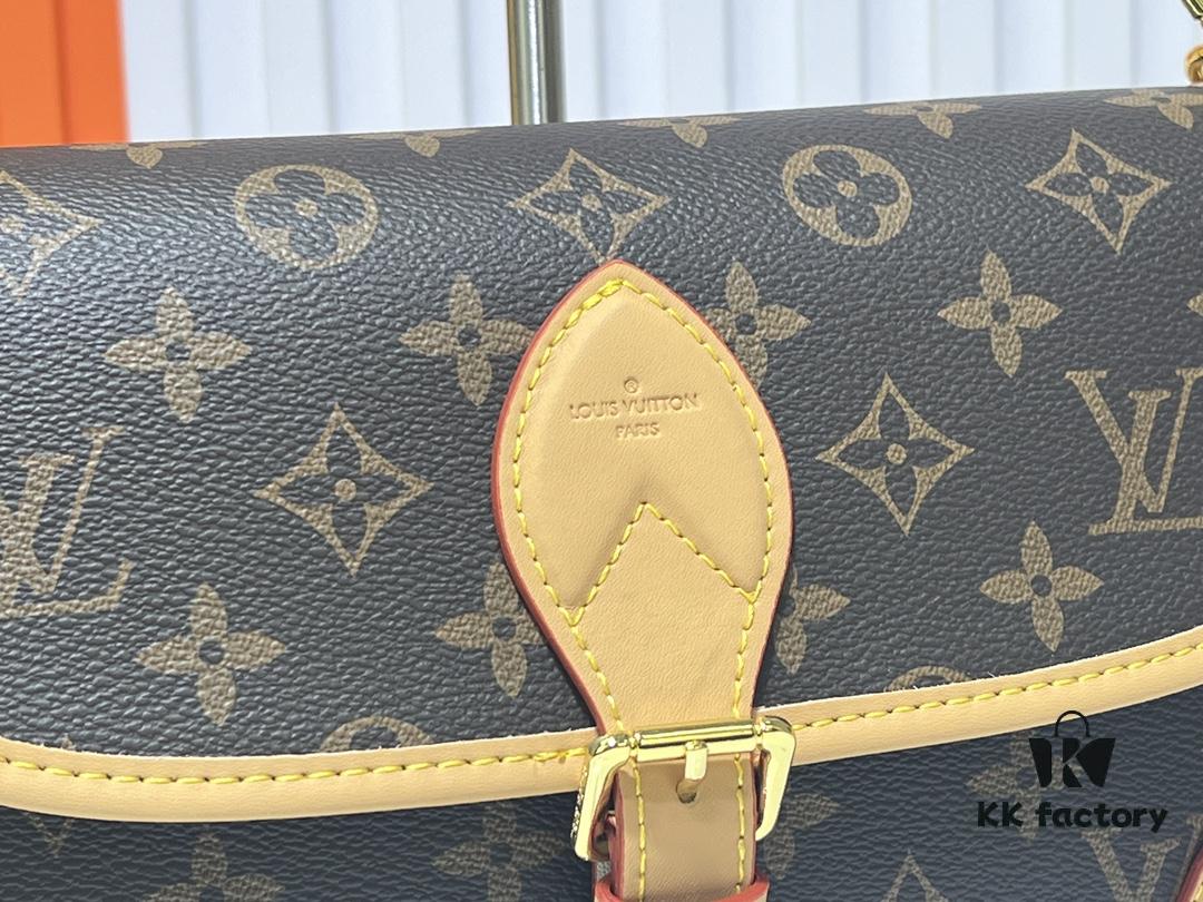 Diane Handbag M45985 Belt Reimagines 1990s Classic Design