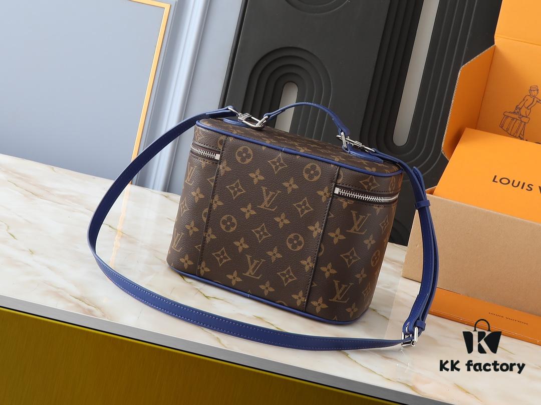 Upgraded Original ✨M42265 This style, inspired by the iconic Nice cosmetic pouch, is an elegant wash bag and a personalized choice for carrying essential beauty items. The hidden zip pocket inside the flap keeps particularly valuable personal belongings secure.