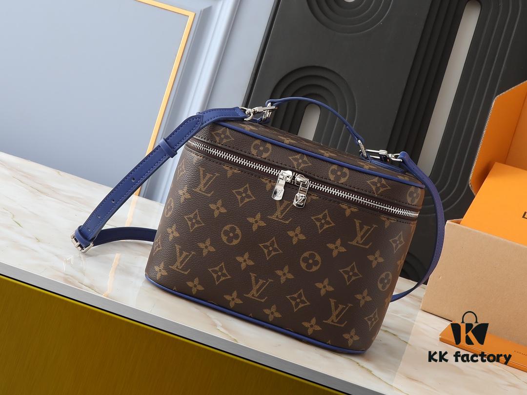 Upgraded Original ✨M42265 This style, inspired by the iconic Nice cosmetic pouch, is an elegant wash bag and a personalized choice for carrying essential beauty items. The hidden zip pocket inside the flap keeps particularly valuable personal belongings secure.