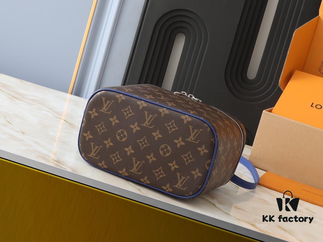 Upgraded Original ✨M42265 This style, inspired by the iconic Nice cosmetic pouch, is an elegant wash bag and a personalized choice for carrying essential beauty items. The hidden zip pocket inside the flap keeps particularly valuable personal belongings secure.