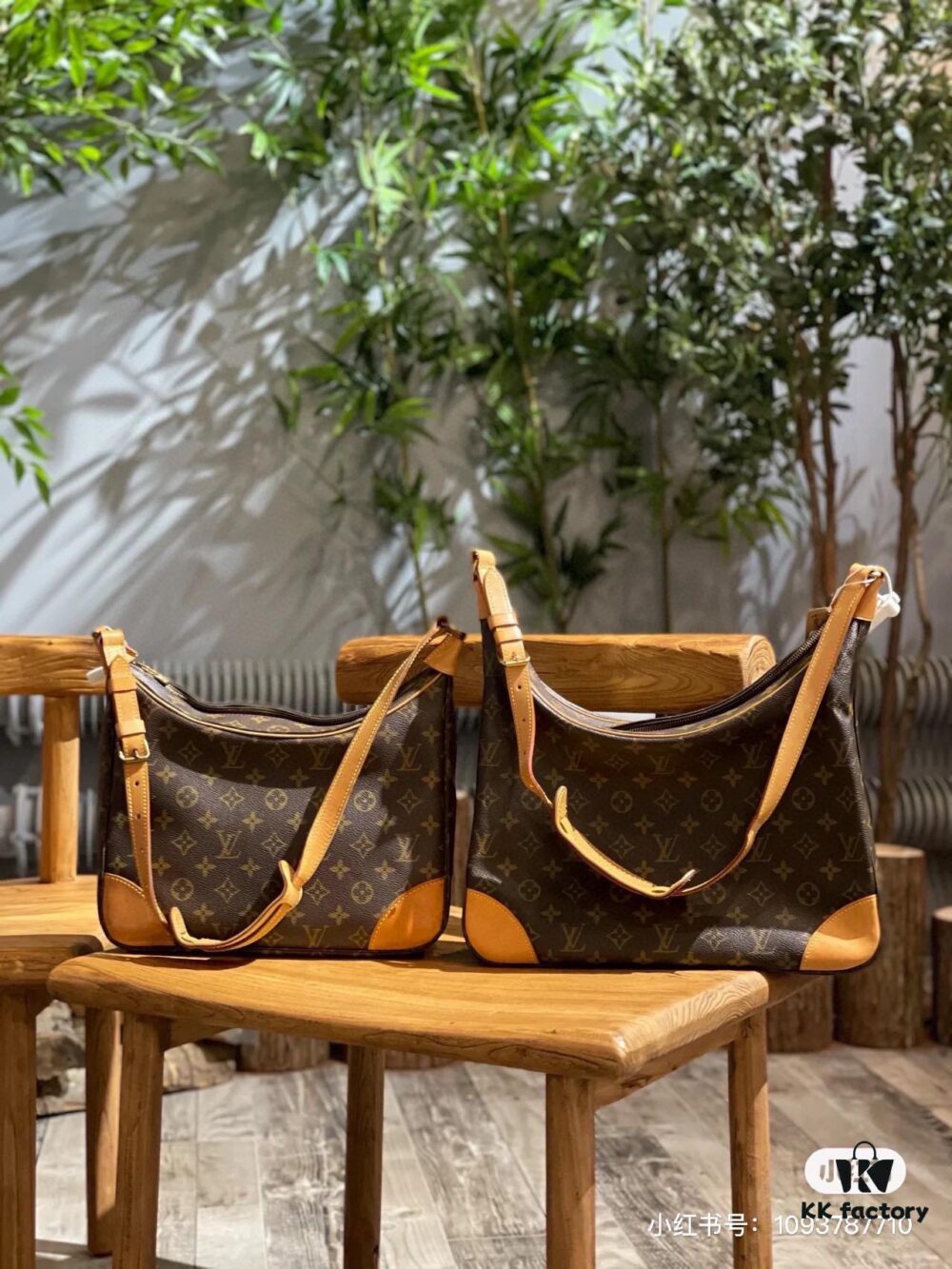 Authentic Upgraded Quality M90918 Large Vintage LV Louis Vuitton Rare Horn Bag