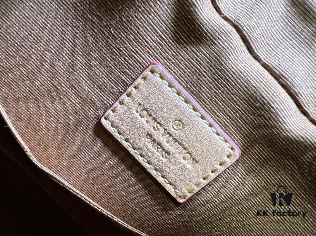 Upgraded Quality 👍 M90918 Vintage LV Louis Vuitton Rare Horn Bag, Retro Style, Three-Dimensional Shape, Casual and Elegant, Fits Various Outfits, Original Leather with Unique Vintage Charm, Less Common, Showcases Personal Taste, Size 31-18-9