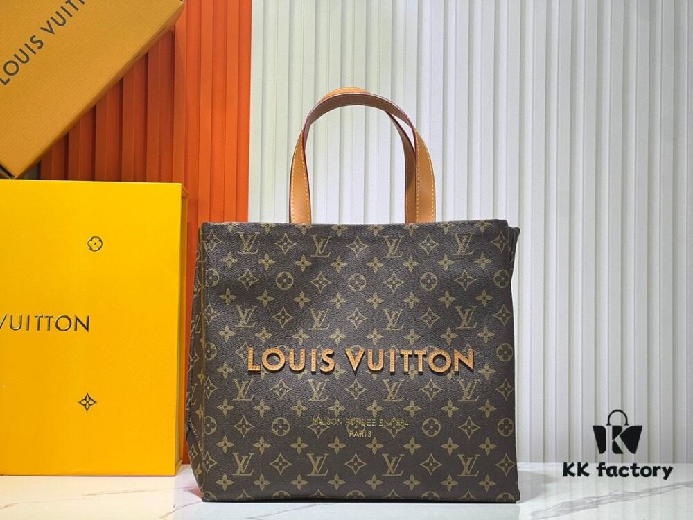 Medium-sized M24457 Shopper Bag