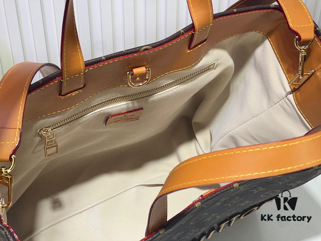 Medium-sized M24457 Shopper Bag