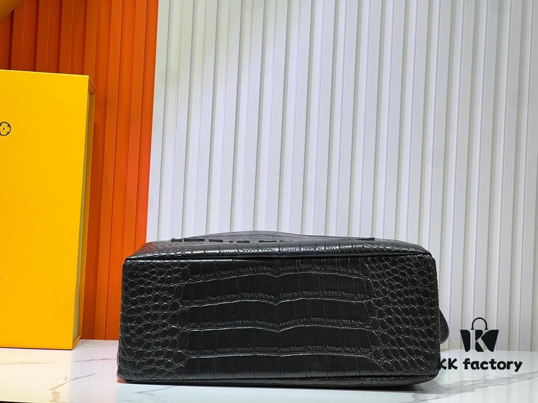 Medium Shopper Bag M24457