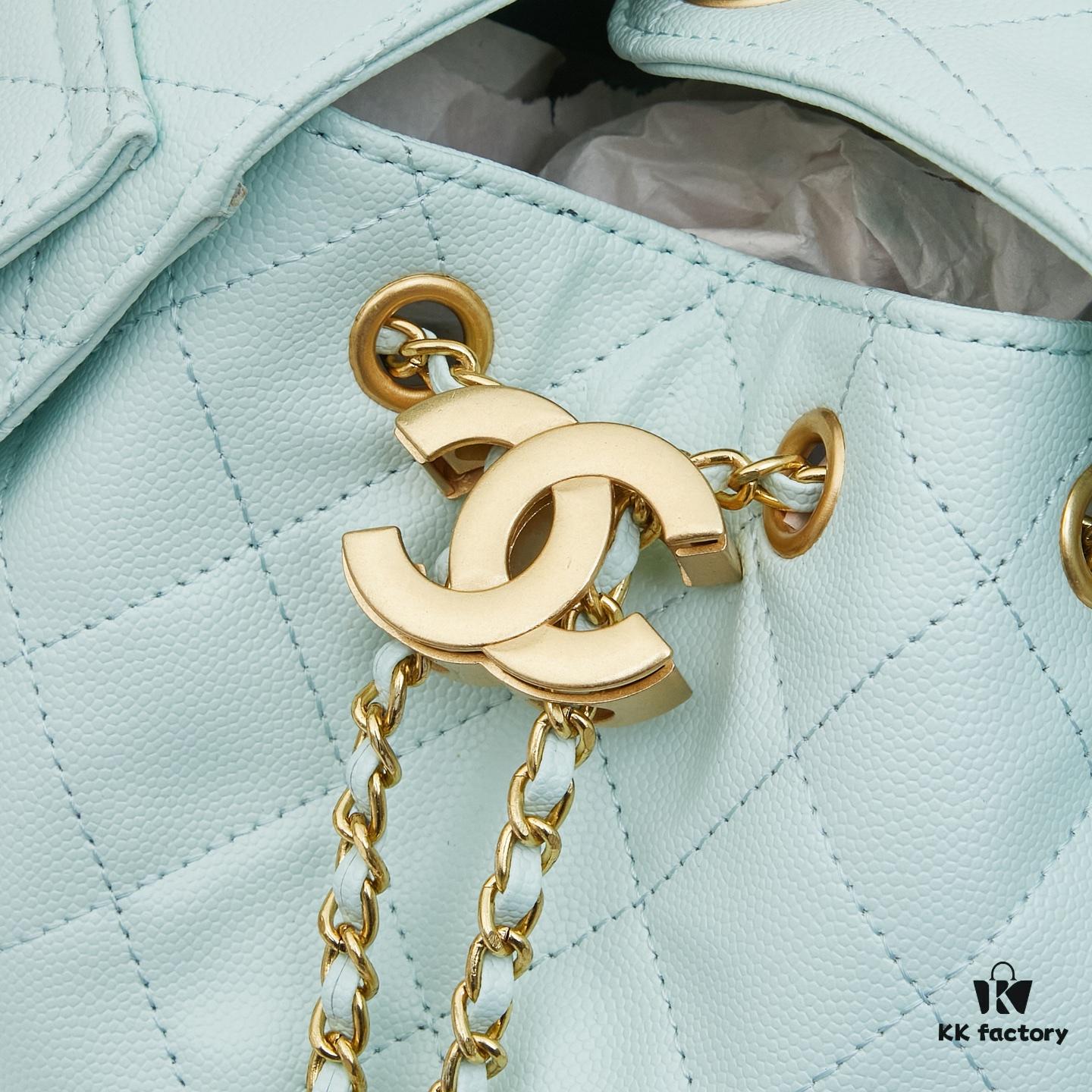 New Chanel 25 Handbag ||| The Rising 'It Bag' After the Chanel 22
