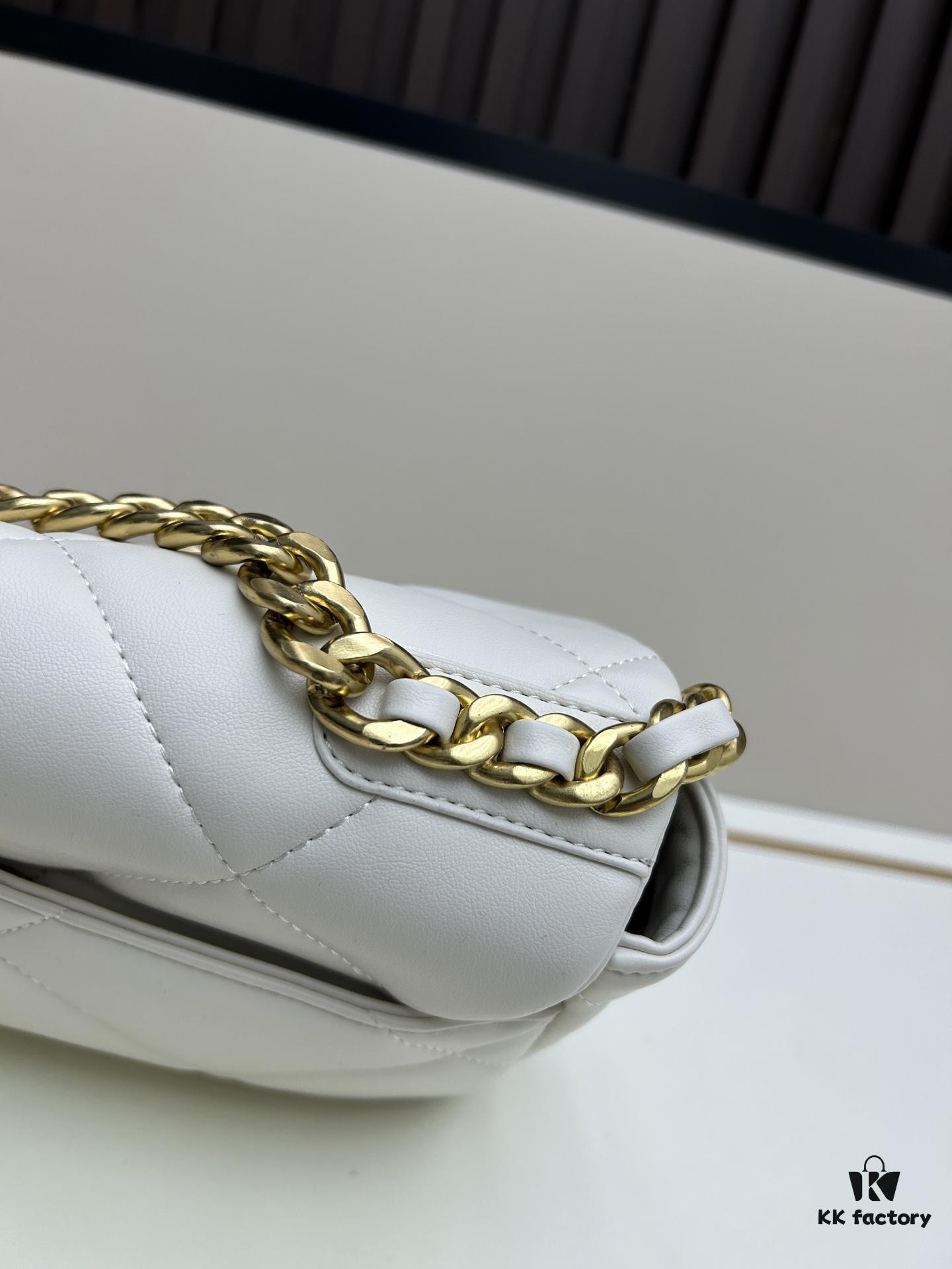 New Arrival with Box CHANEL Chanel Platinum White 19 Bag