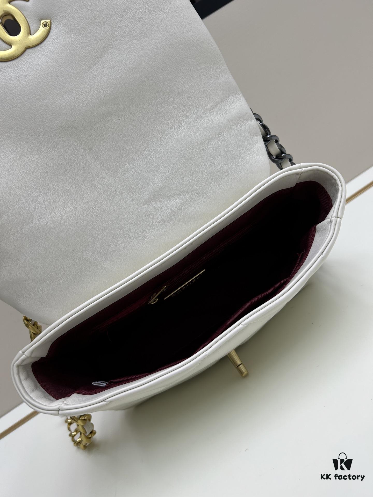 New Arrival with Box CHANEL Chanel Platinum White 19 Bag