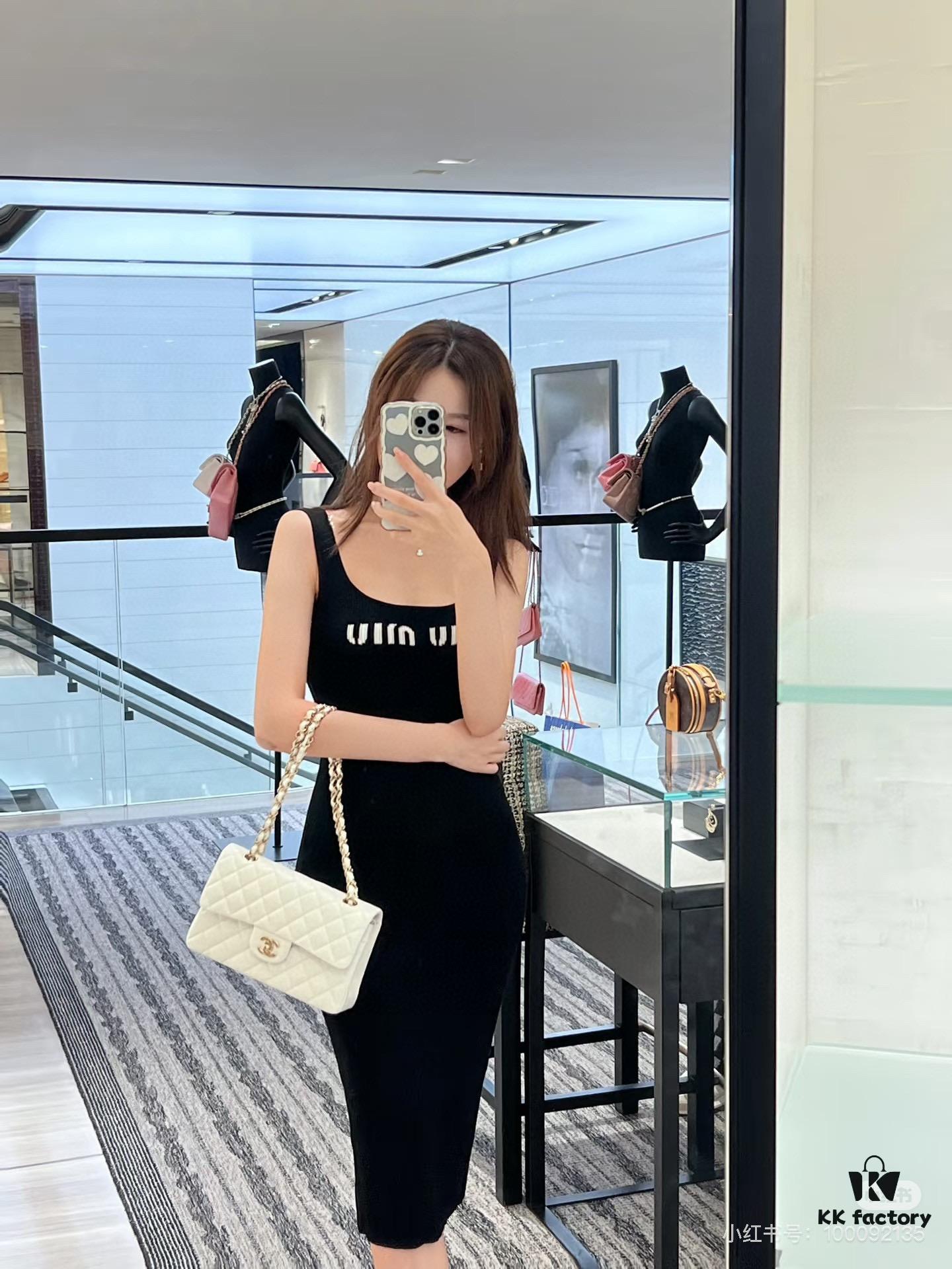 New Arrival with Box Chanel CF Classic Must-Have 'Goddess Bag' Loved by Fashion Icons