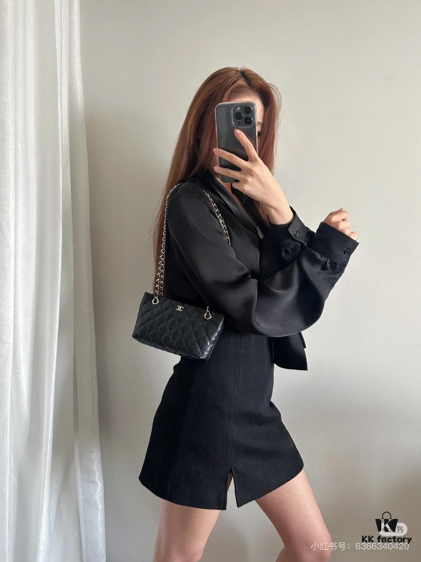 Chanel 25C Mini Tote Bag with Box - Over 10,000 Price Point, Stylish and Practical