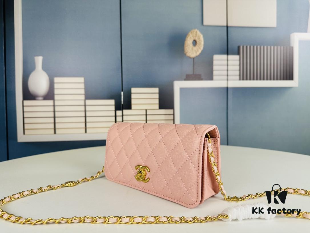 New Arrival Today's Recommendation 🌸 CHANEL 23K Camellia Clasp Underarm Bag