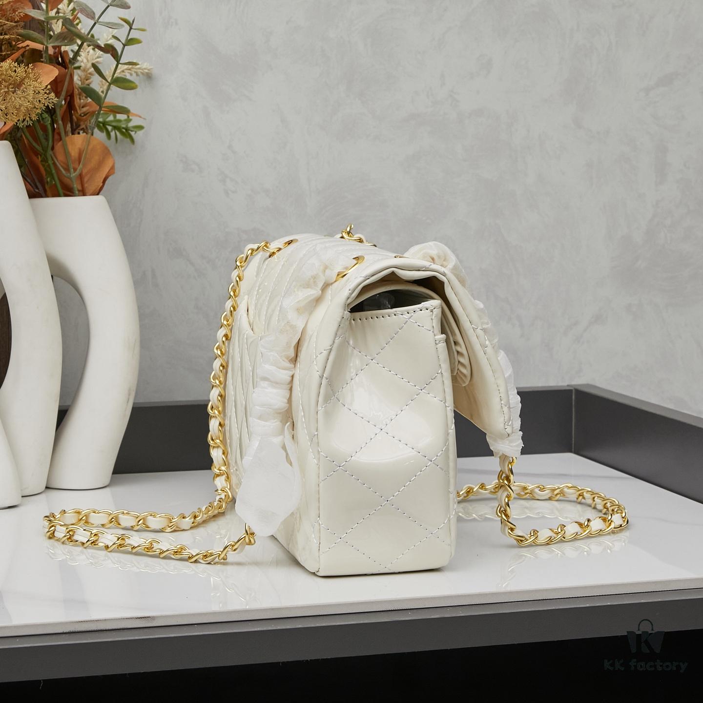 New Arrival with Box Chanel CF Must-Have Classic Bag, A Timeless Favorite