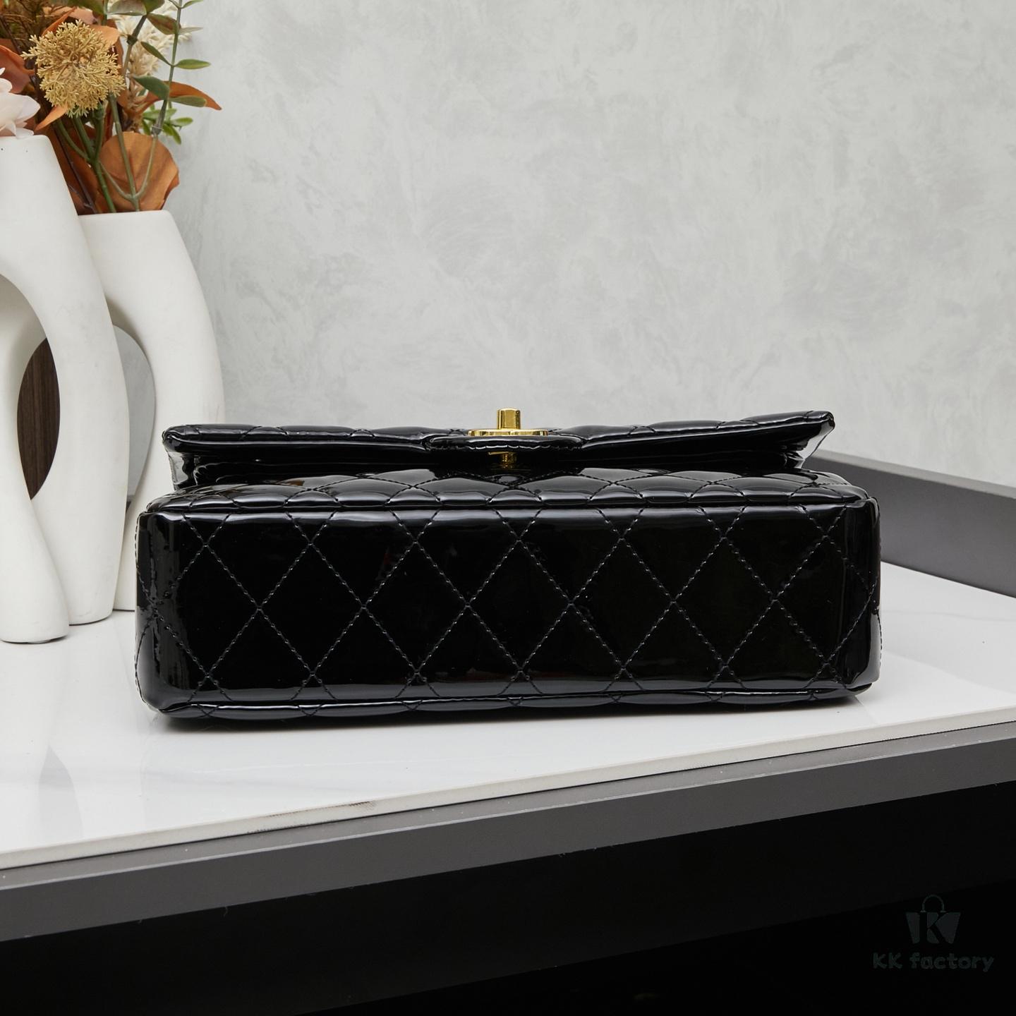 New Arrival with Box Chanel CF Classic Must-Have 'Goddess Bag' Beloved by Fashion Icons