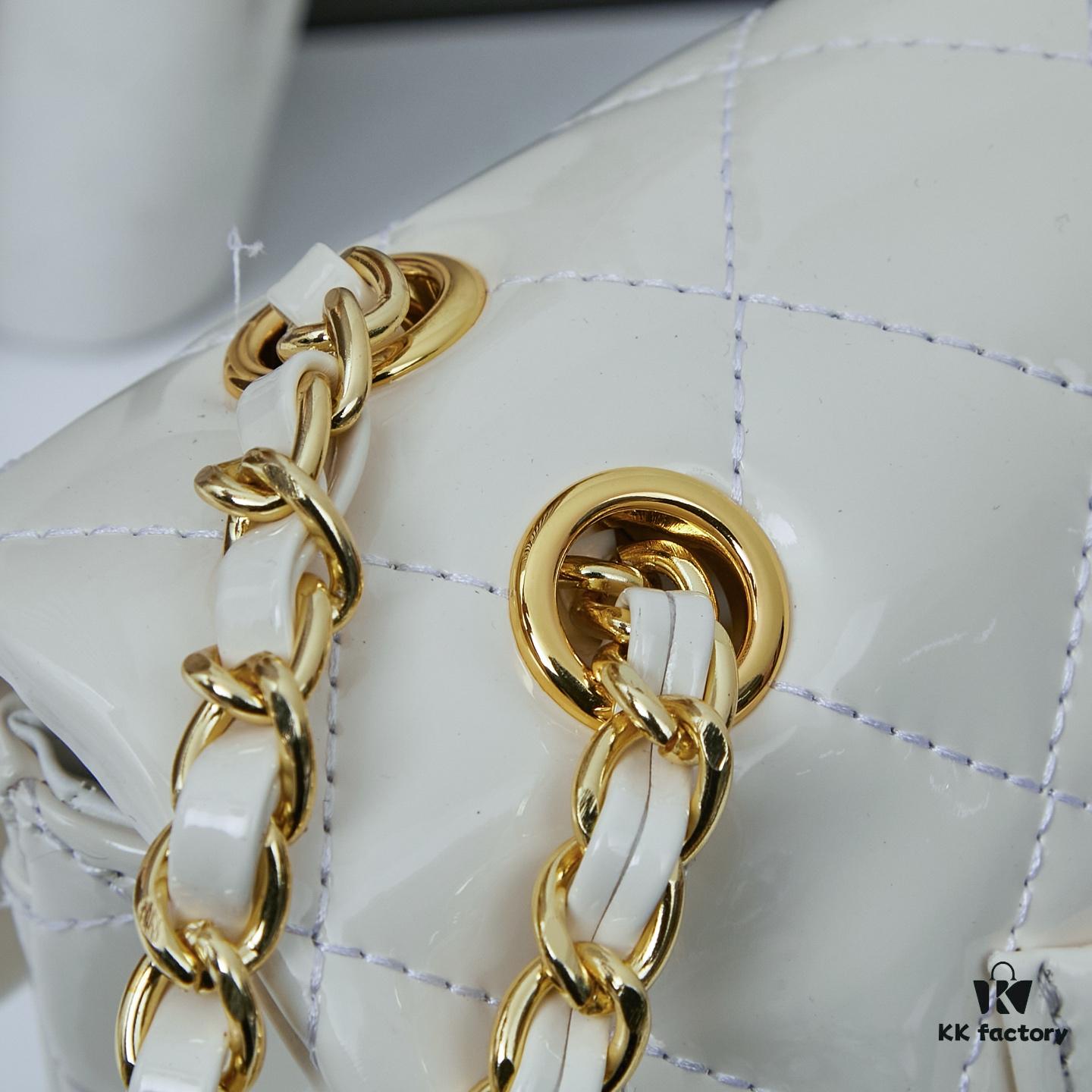 New Arrival with Box Chanel CF Must-Have Classic Bag, A Timeless Favorite