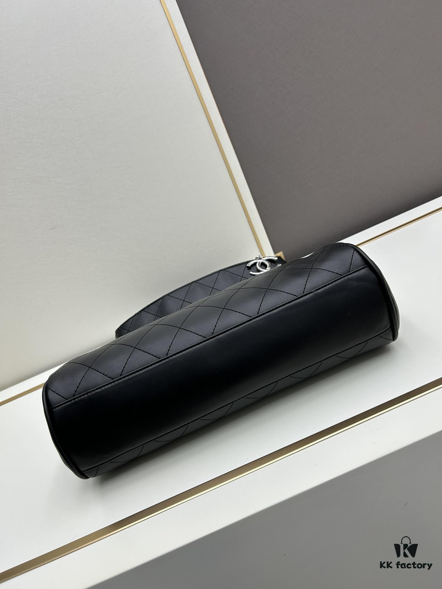 New Large-Sized Chanel Black and Silver Stitched Hobo Bag ② Size