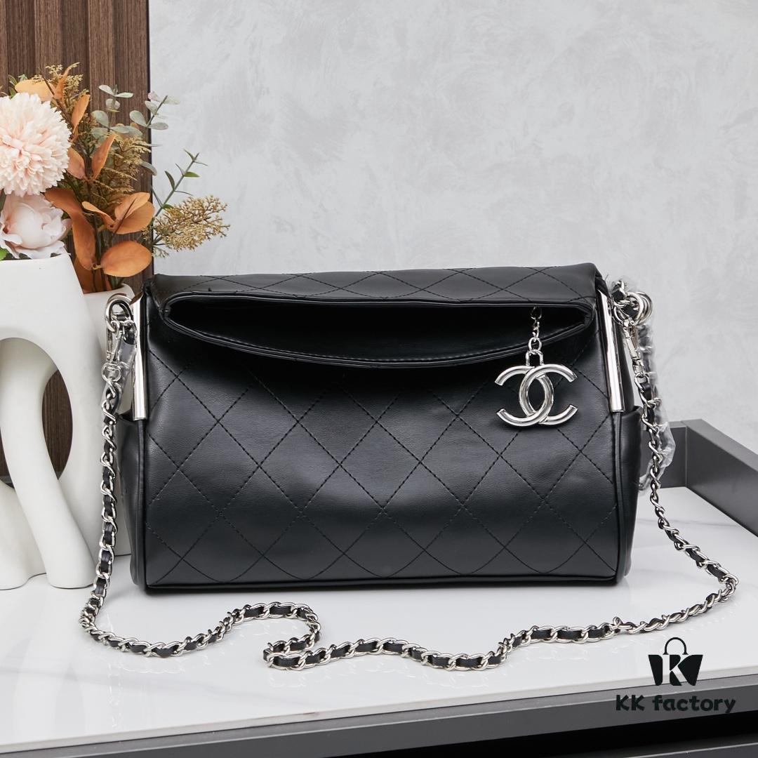 New Large-Sized Chanel Black and Silver Exterior Stitching Hobo Bag ② Size