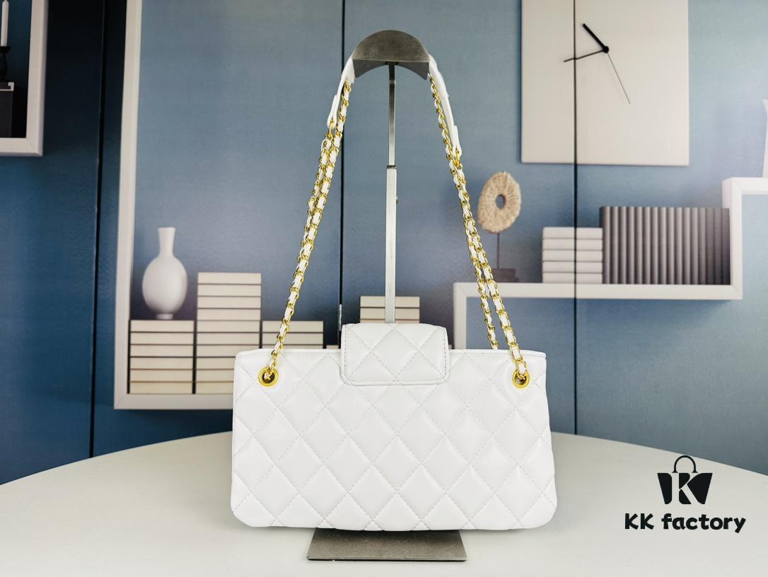 New Arrival Large Size 210 Small Size 200 40,000+ into Chanel 24C Retro Oversized Logo Horizontal Chain Bag