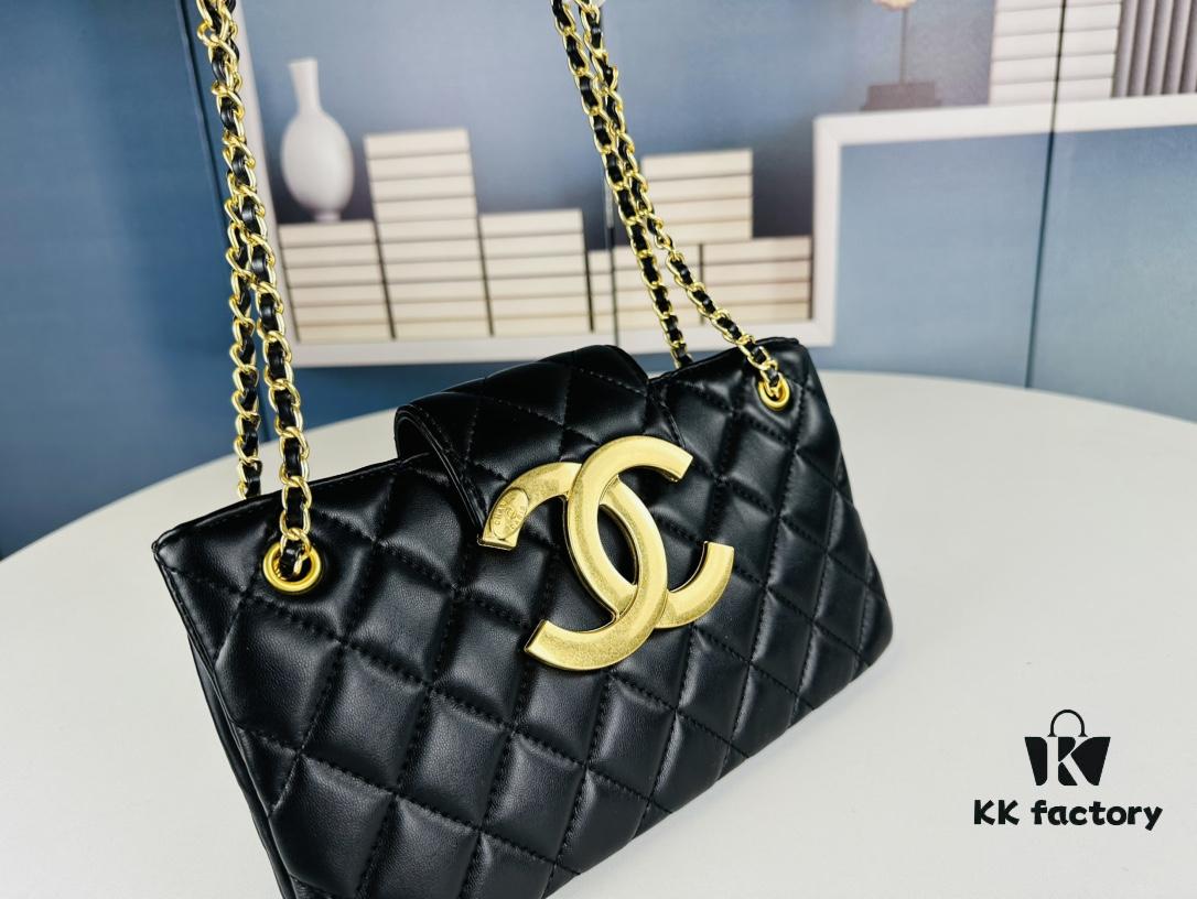 New Arrival Large 210 Small 200 4W+ Likes Chanel 24C Retro Oversized Logo Horizontal Chain Bag