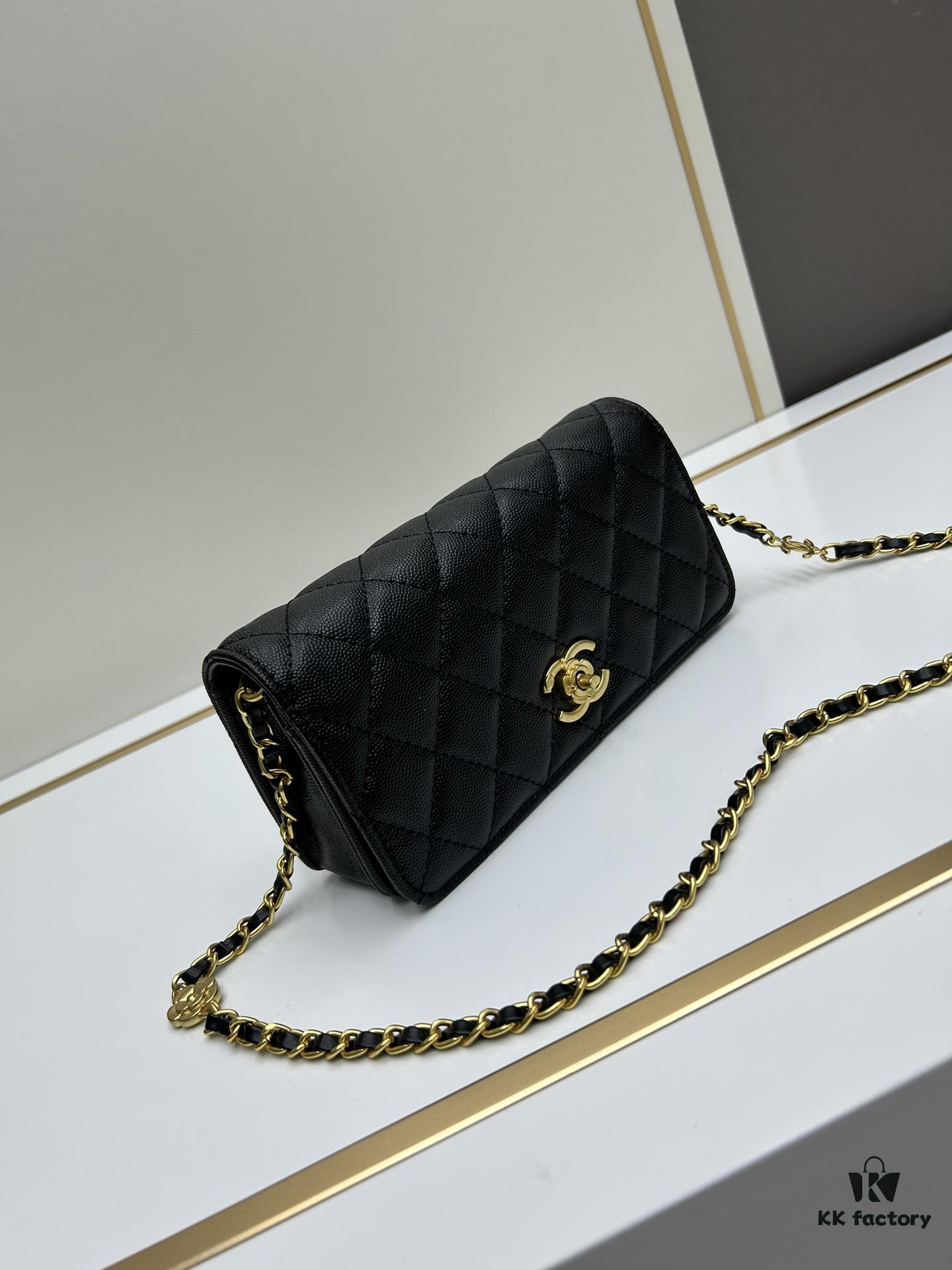 New Arrival Today's Recommendation 🌸 CHANEL 23K Camellia Clasp Underarm Bag