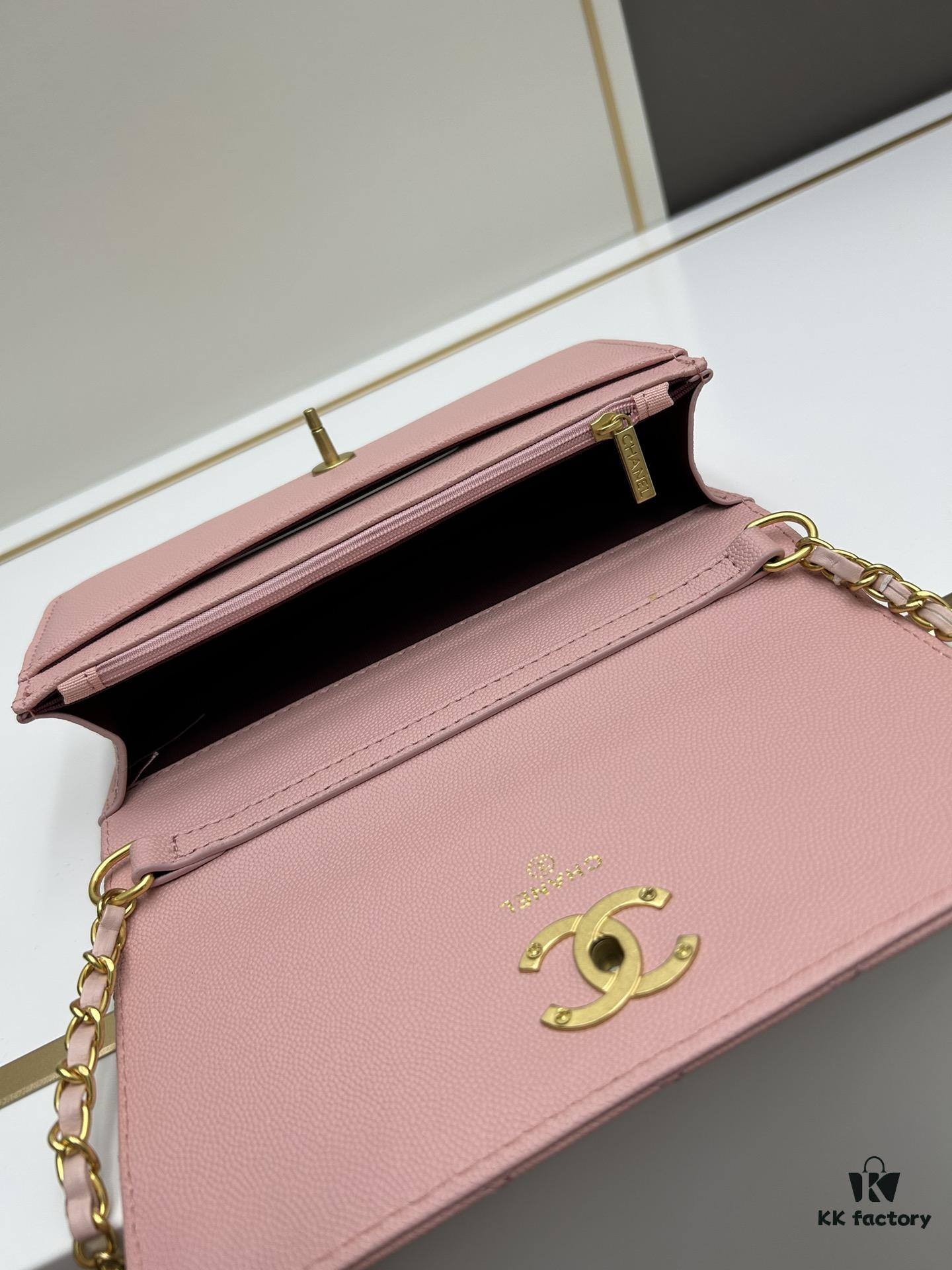 New Arrival Today's Recommendation 🌸 CHANEL 23K Camellia Clasp Underarm Bag