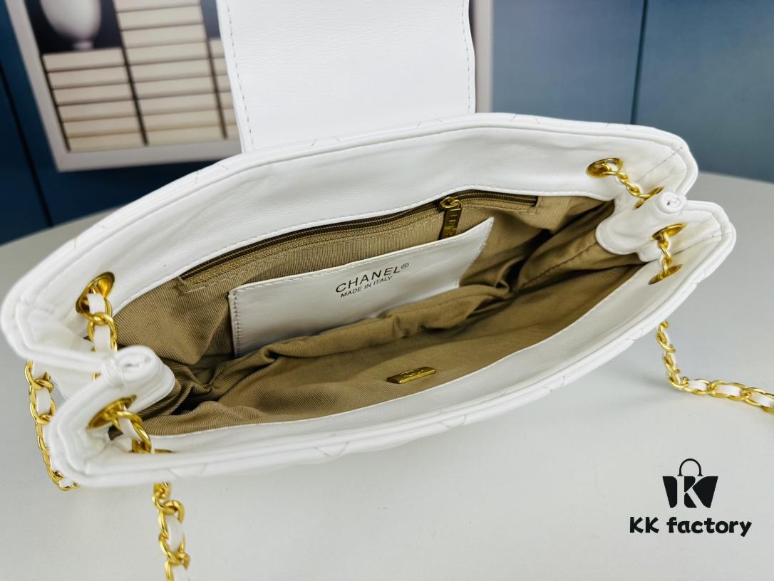 New Arrival Large Size 210 Small Size 200 40,000+ into Chanel 24C Retro Oversized Logo Horizontal Chain Bag