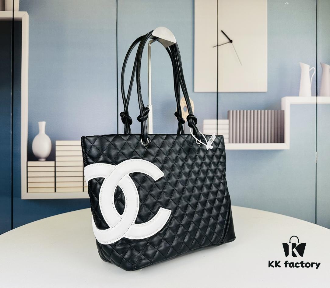 New Chanel Panda Kangpeng Tote Bag ||| Classic black and white panda colorway, exuding a high-end aesthetic!