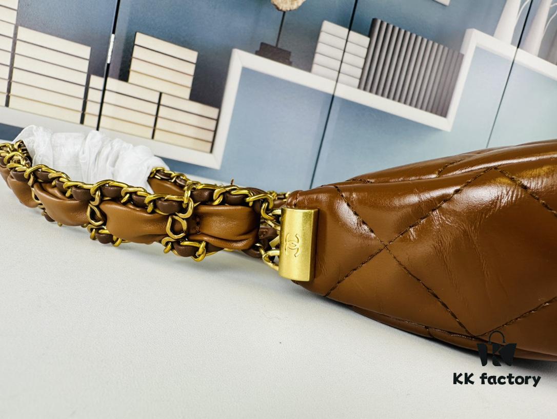 New Chanel 23K | The Must-Buy Hobo Bag of the Season