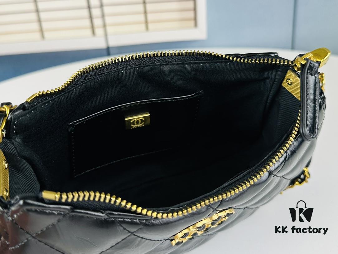 New Chanel 23K | This Season's Must-Have Hobo Shoulder Bag