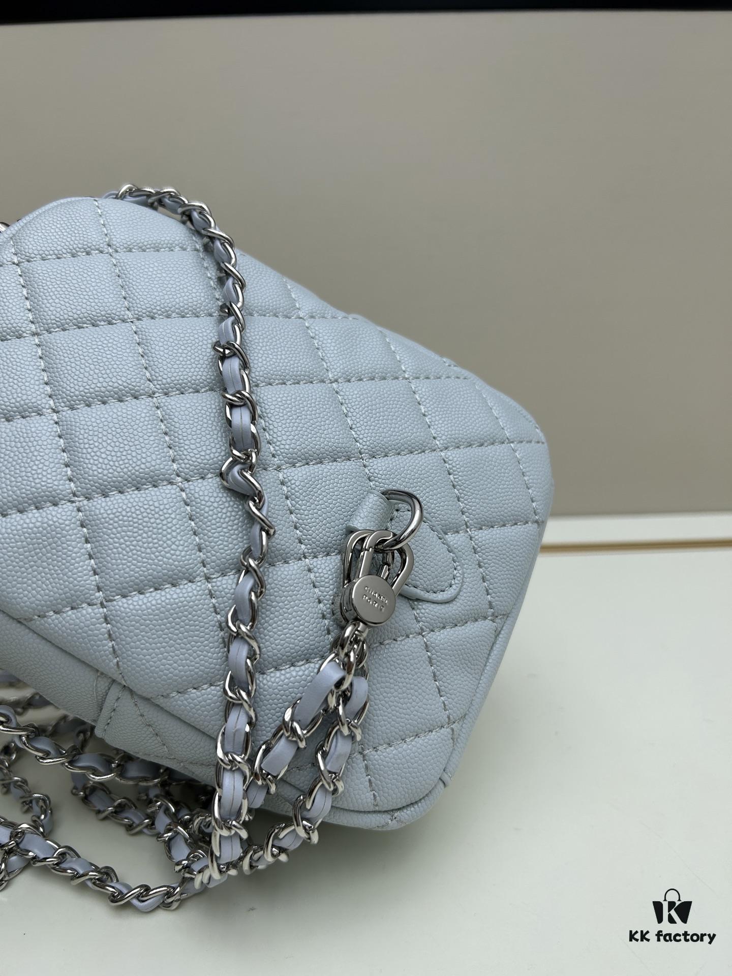 New Arrival Chanel 24C Mini Denim Backpack – A Cute and Stylish Must-Have