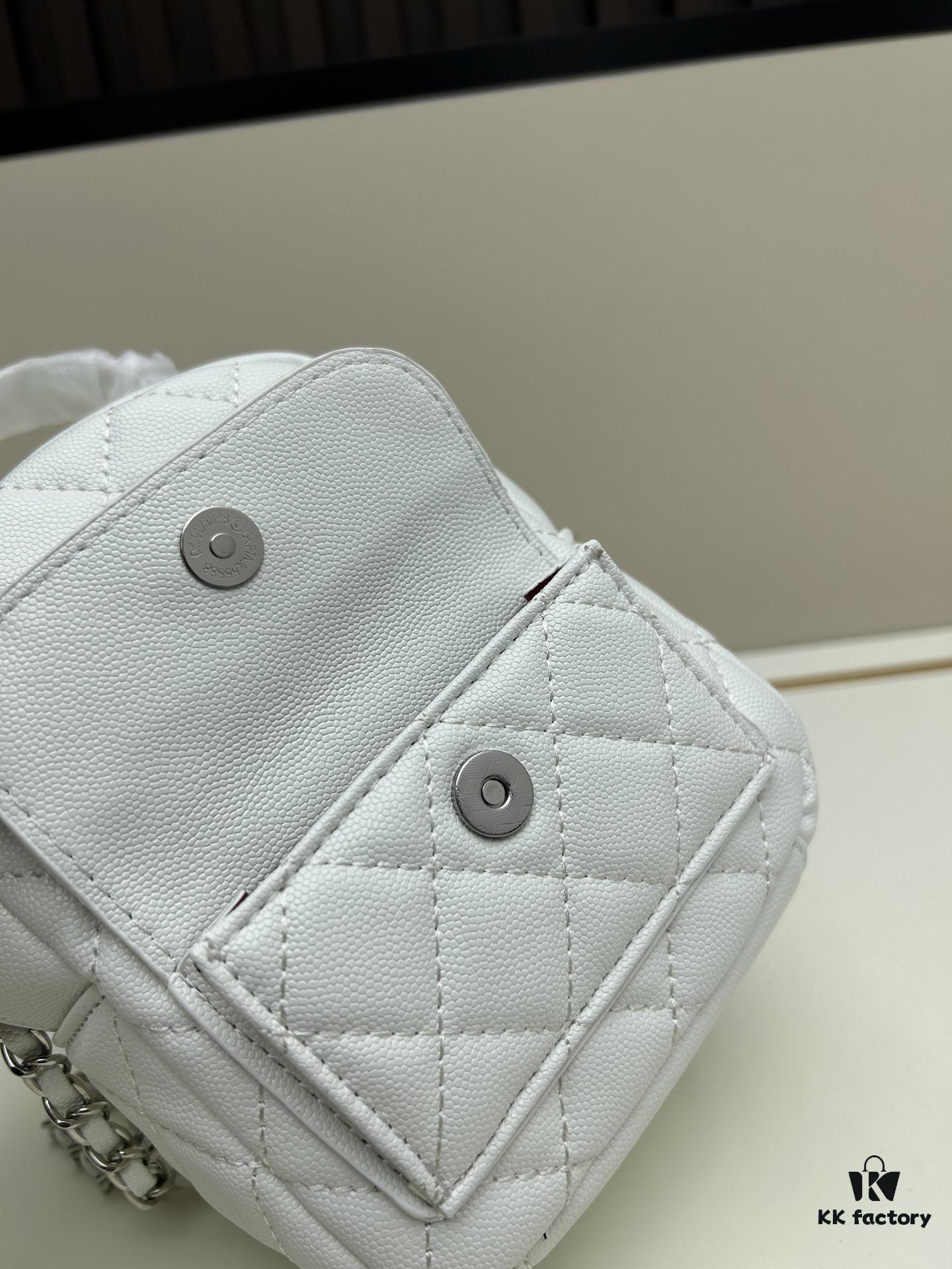 New Arrival Chanel 24C Mini Denim Backpack – A Cute and Stylish Shoulder Bag