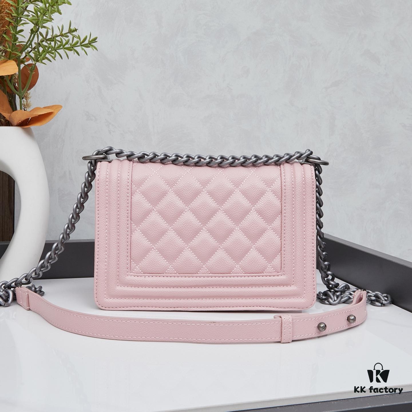 New Arrival Timeless CHANEL Le Boy Mini Bag