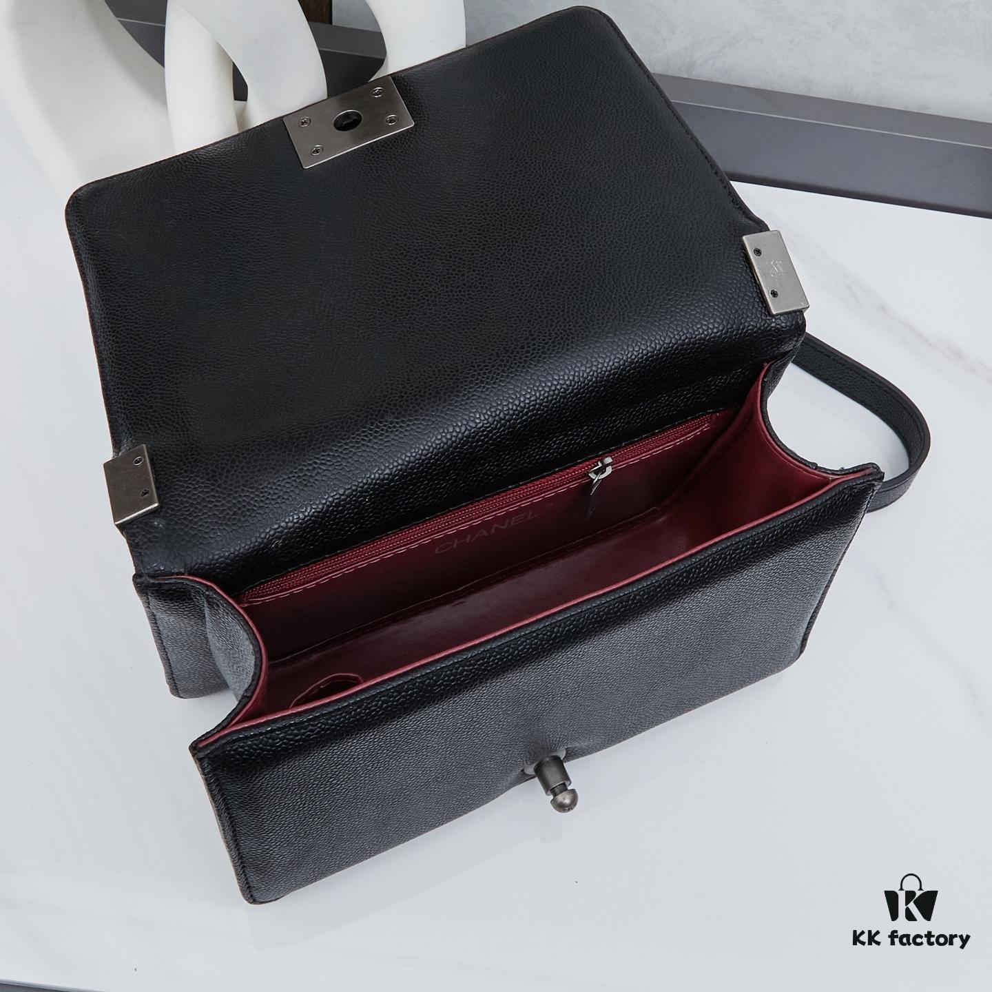 New Arrival Timeless CHANEL Le Boy ||| Small Size