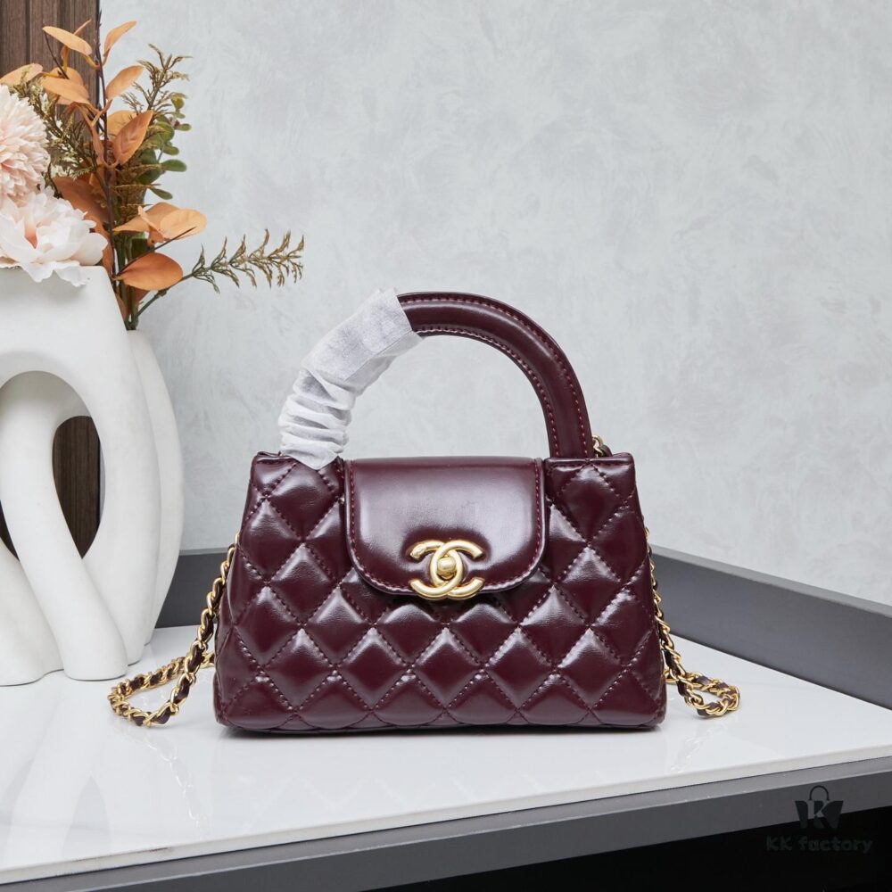 New CHANEL 23 Kelly Chain Bag with Box