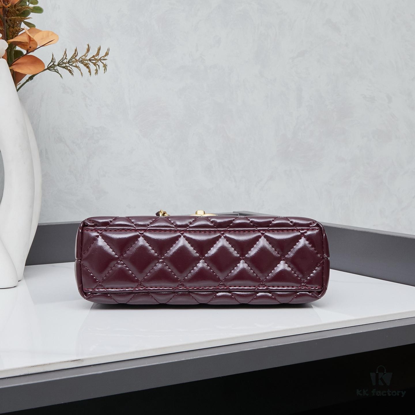 New CHANEL 23 Kelly Chain Bag with Box