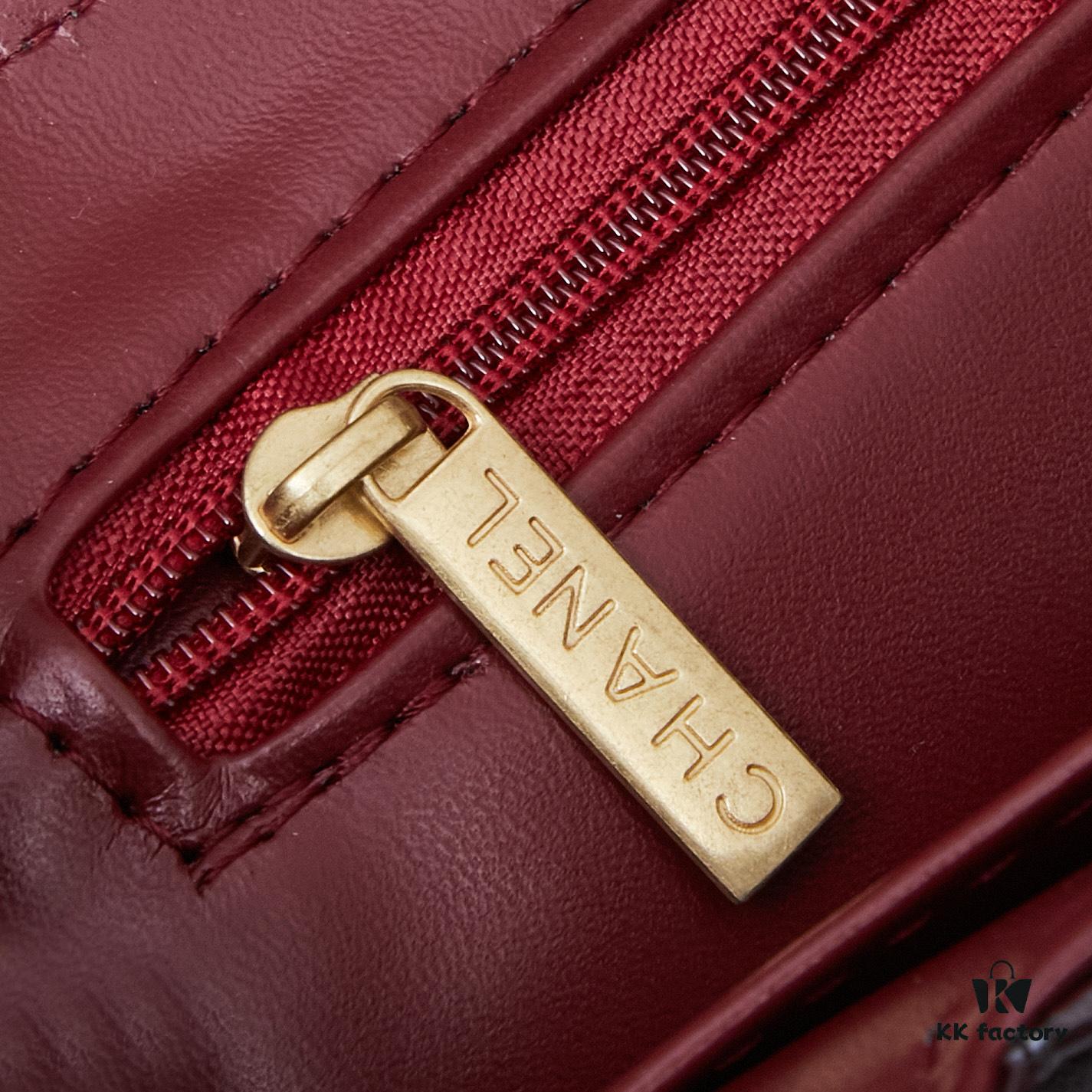 New CHANEL 23 Kelly Chain Bag with Box