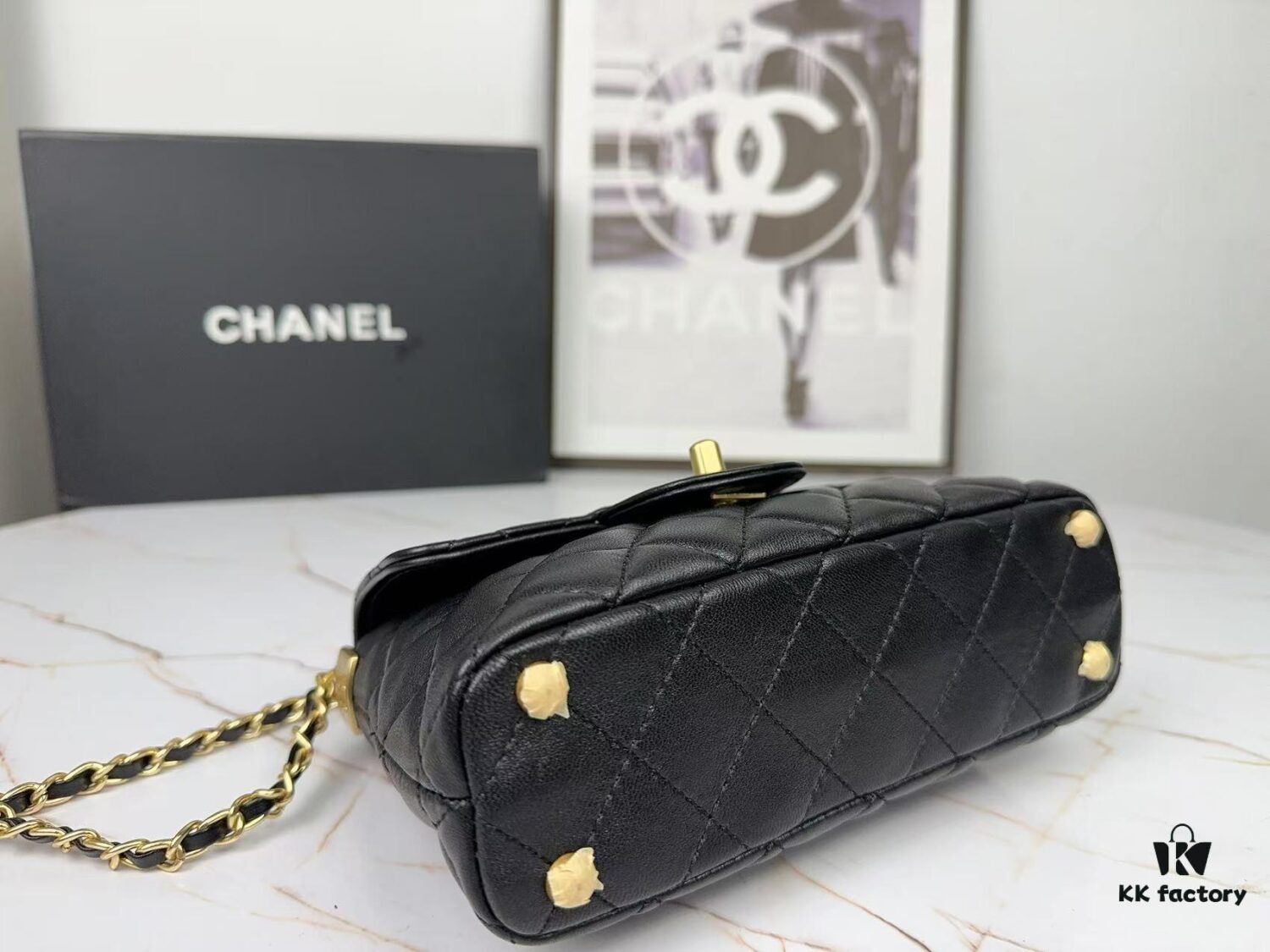 CHANEL 25P New Handle Top Handle Bag Mini in Black and Gold Lambskin