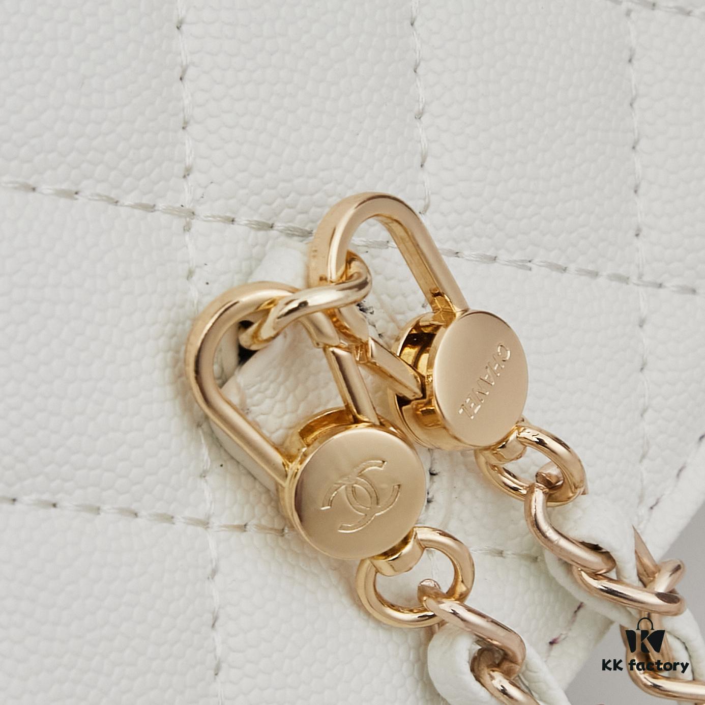 New Chanel 25C Mini Messenger Bag | Multiple Wearing Styles