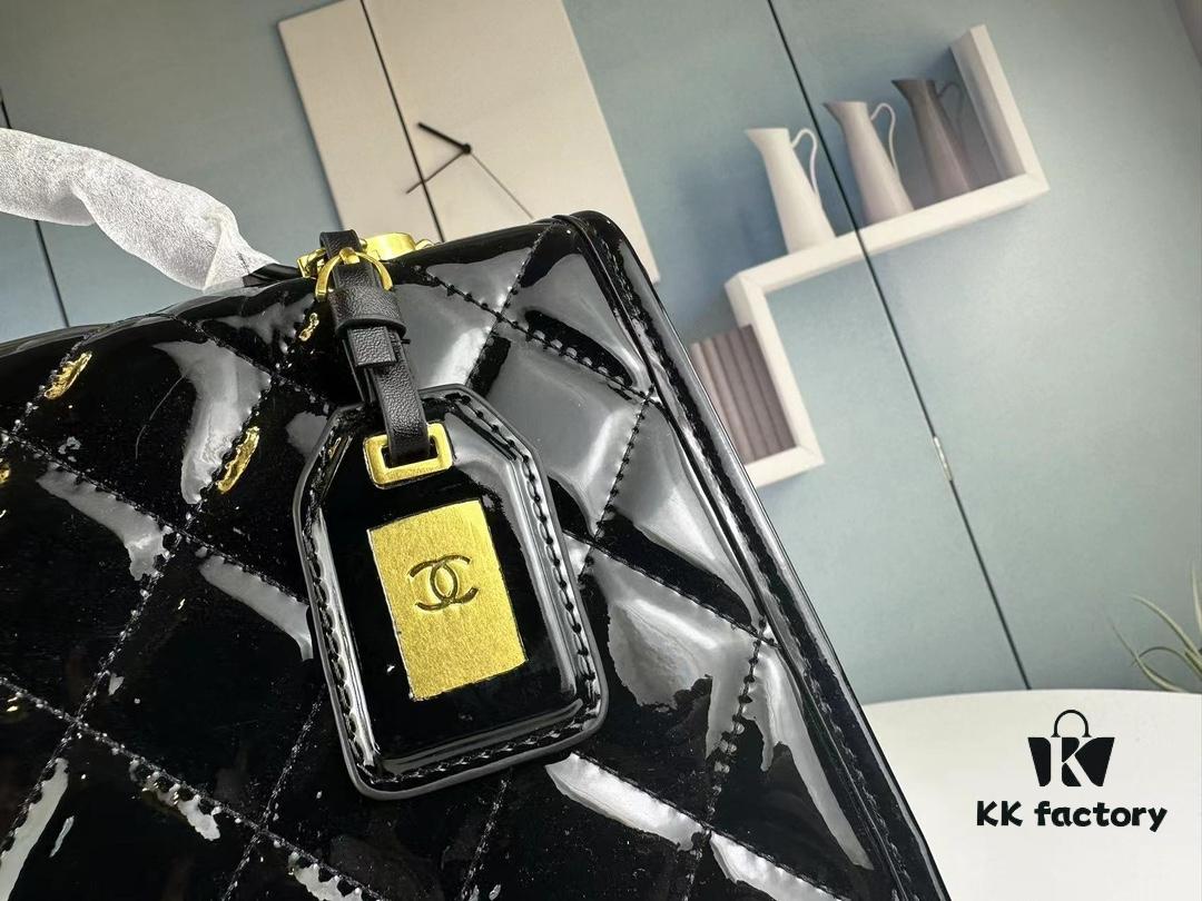 New Arrival Chanel 22K Black Patent Leather Backpack