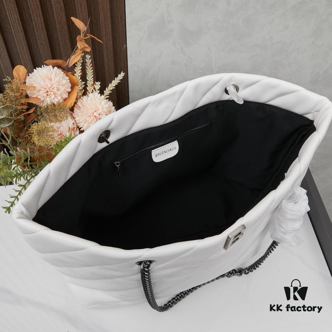 Cool Girls, Step In! Balenciaga Fall/Winter New Bags at Discount Prices