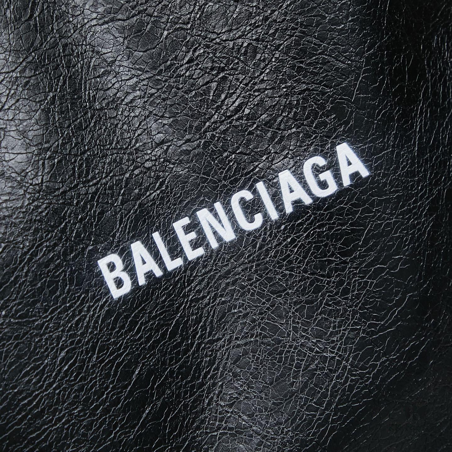 Box Set, The Trash Bag Trend Is Too Strong, I'm Obsessed with Balenciaga