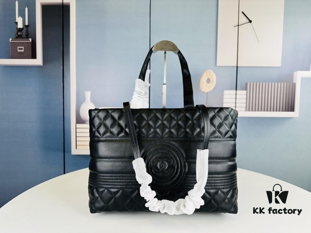 New Arrival CHANEL Beach Bag 😍 Full of High-End Elegance