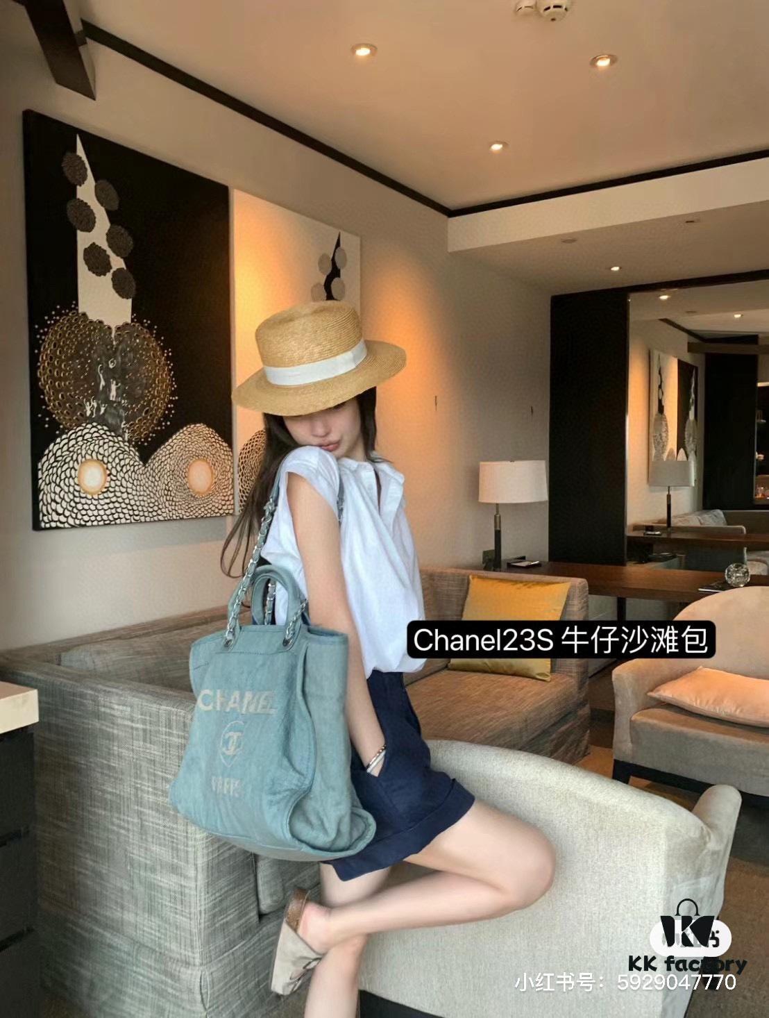 New Arrival 💙 Who Doesn't Have a Chanel Beach Bag Yet? 🏖️