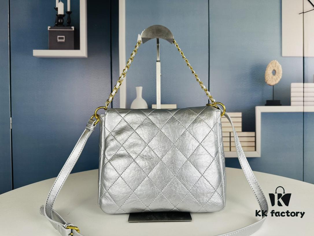 New Arrival: Could This Be the Hottest Chanel 24P Hippie Hobo of 2024?