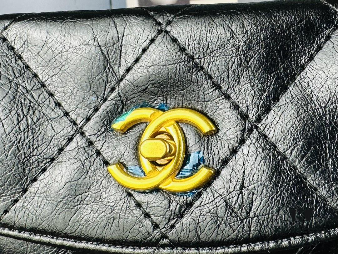 New Arrival: Could This Be the Hottest Bag of 2024? Chanel 24P Hippie Hobo