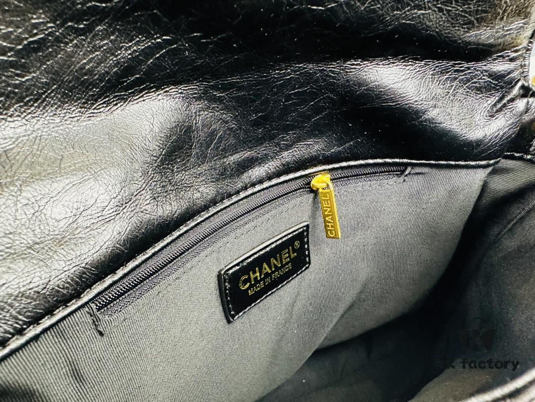 New Arrival: Could This Be the Hottest Bag of 2024? Chanel 24P Hippie Hobo