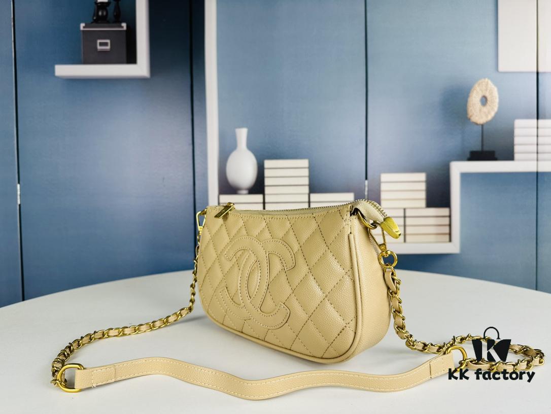 New Arrival Chanel Vintage Black and Gold Shoulder Bag 🖤 Jennie's Style