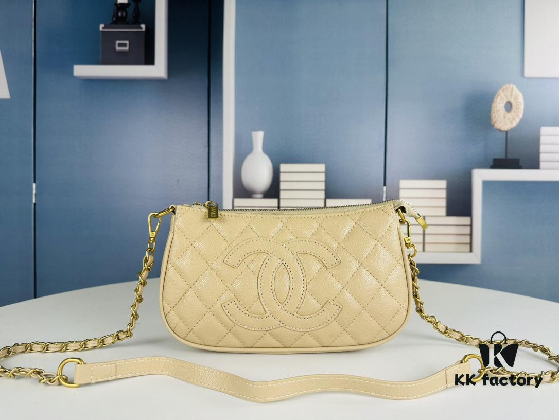 New Arrival Chanel Vintage Black and Gold Shoulder Bag 🖤 Jennie's Style