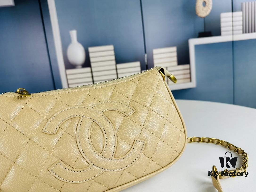 New Arrival Chanel Vintage Black and Gold Shoulder Bag 🖤 Jennie's Style