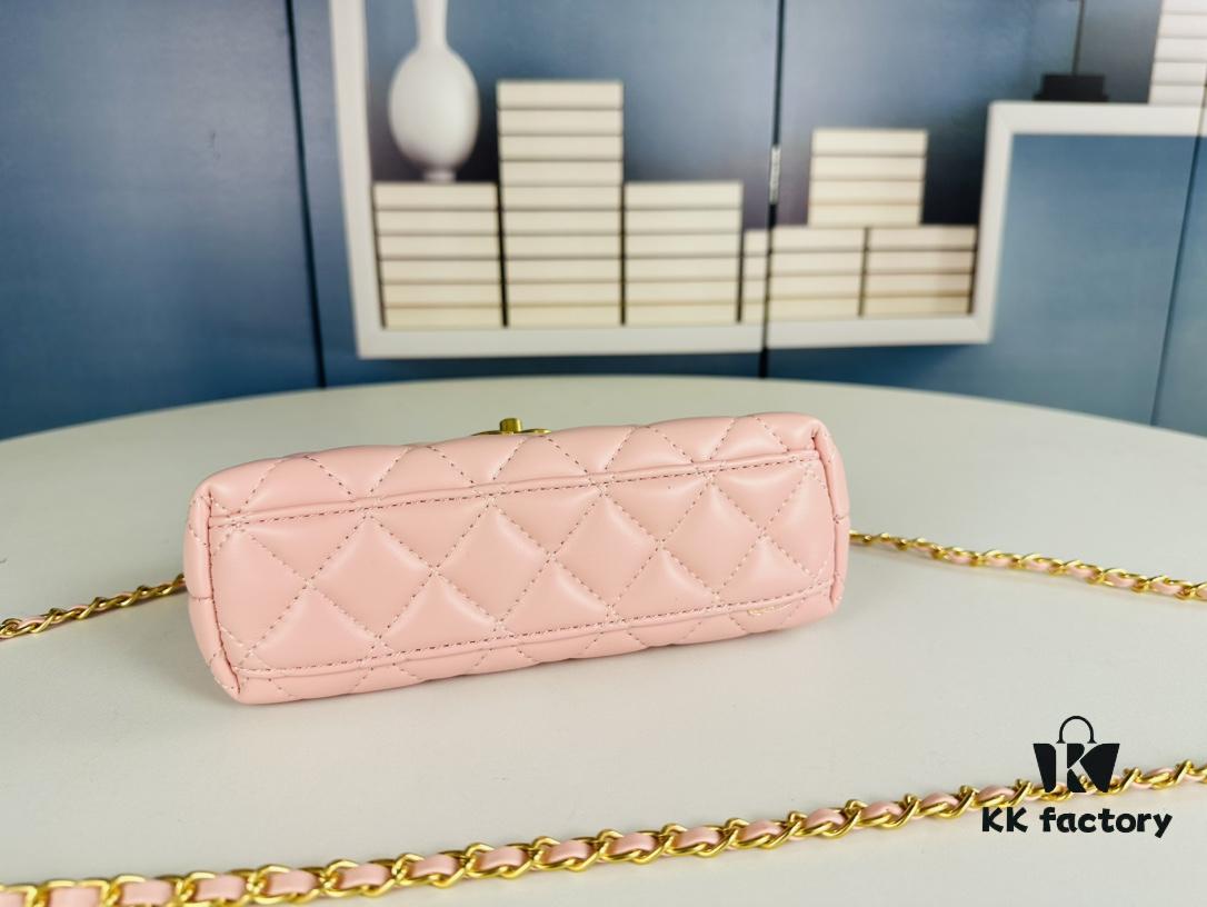 New CHANEL 23K Kelly Nano - Absolutely Stunning