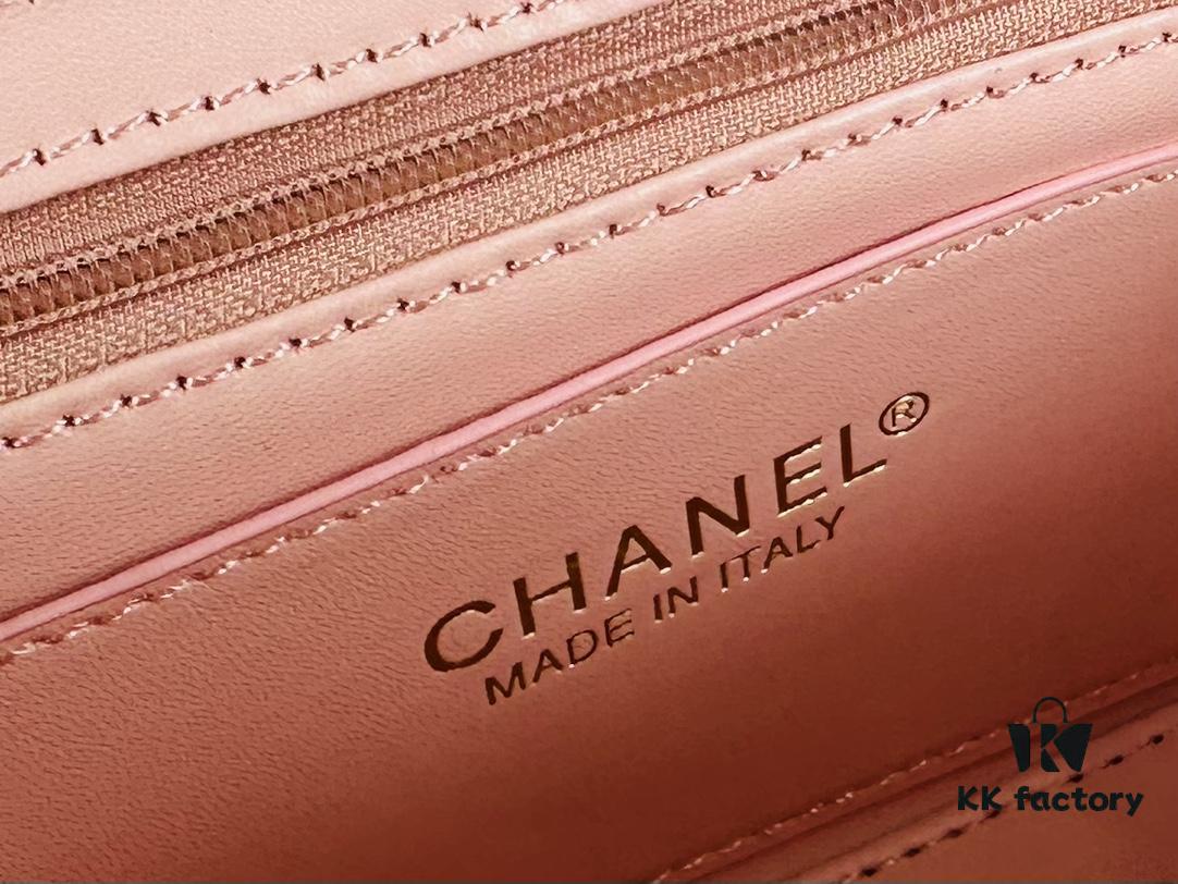 New CHANEL 23K Kelly Nano - Absolutely Stunning